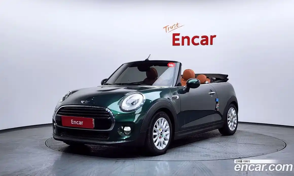 Mini Cooper Convertible 2016 1.5 Автомат в Москве № 139675, фото 3