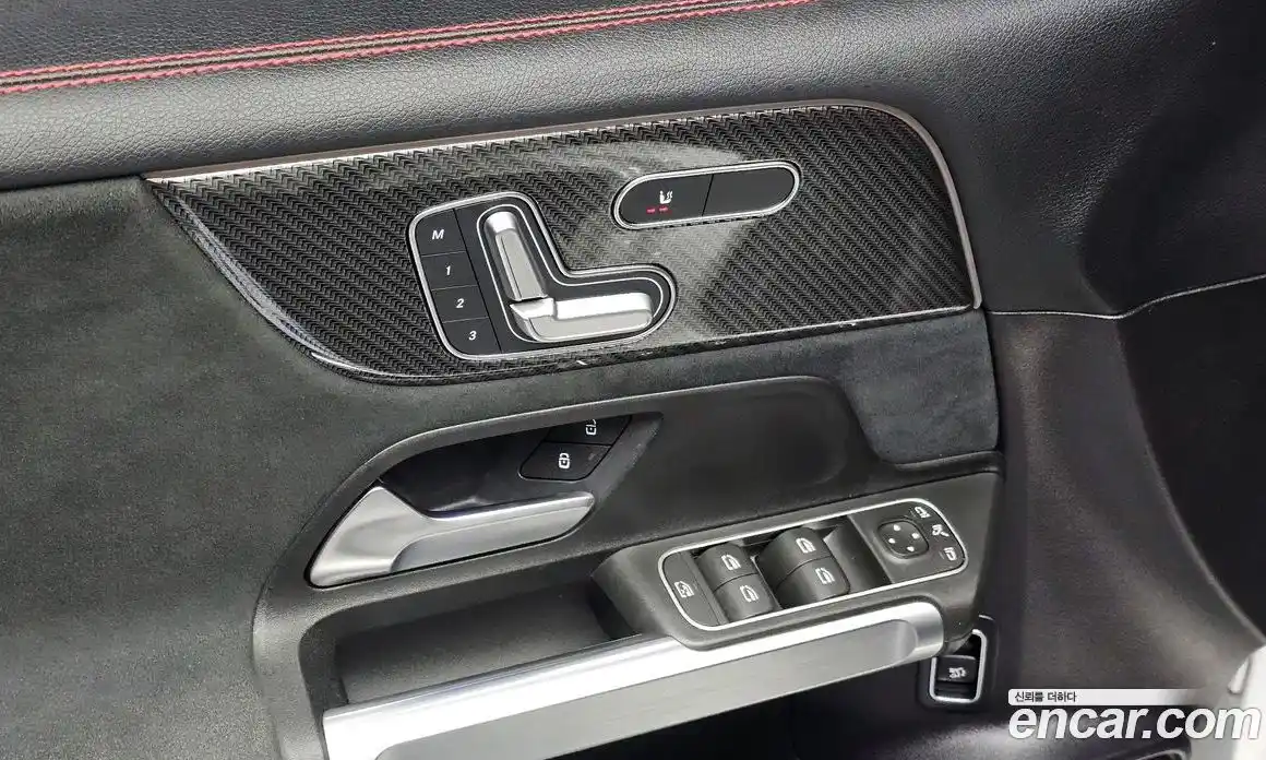 Mercedes-Benz GLB-Class 2021 2.0 Автомат в Москве № 140508, фото 18