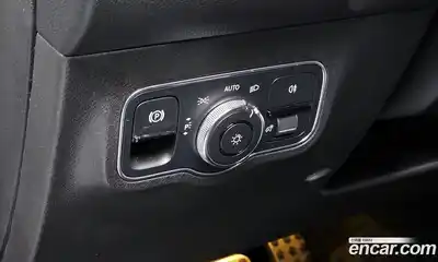 Mercedes-Benz GLB-Class 2021 2.0 Автомат в Москве № 140508, миниатюра 3