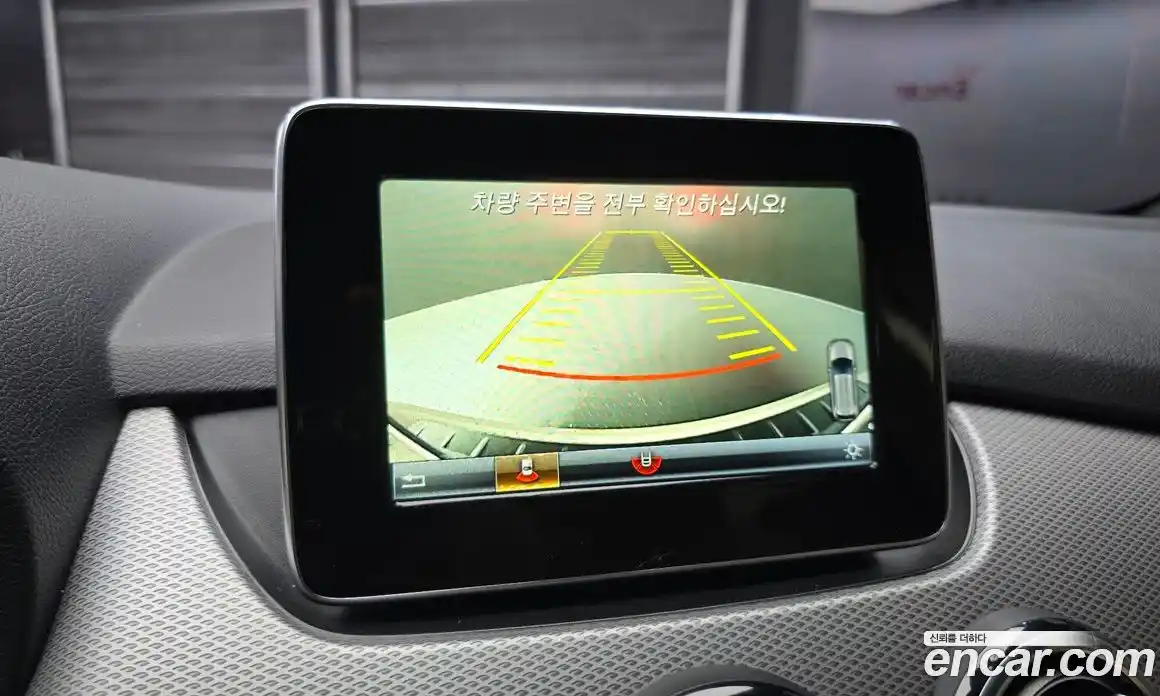 Mercedes-Benz B-Class 2018 2.0 Автомат в Москве № 143145, фото 14