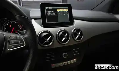 Mercedes-Benz B-Class 2018 2.0 Автомат в Москве № 143145, миниатюра 10