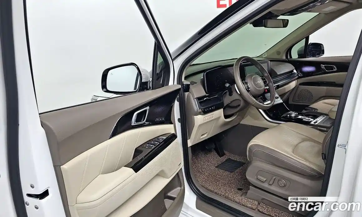 Kia Canival 2023 3.5 Автомат в Москве № 14781, фото 18