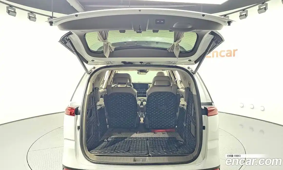 Kia Canival 2023 3.5 Автомат в Москве № 14781, фото 6