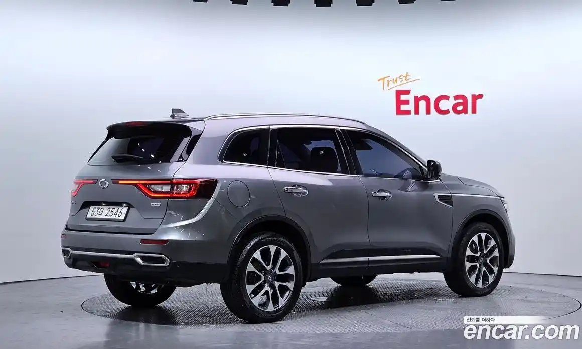 Renault QM6 2017 2.0 Автомат в Москве № 148281, фото 14