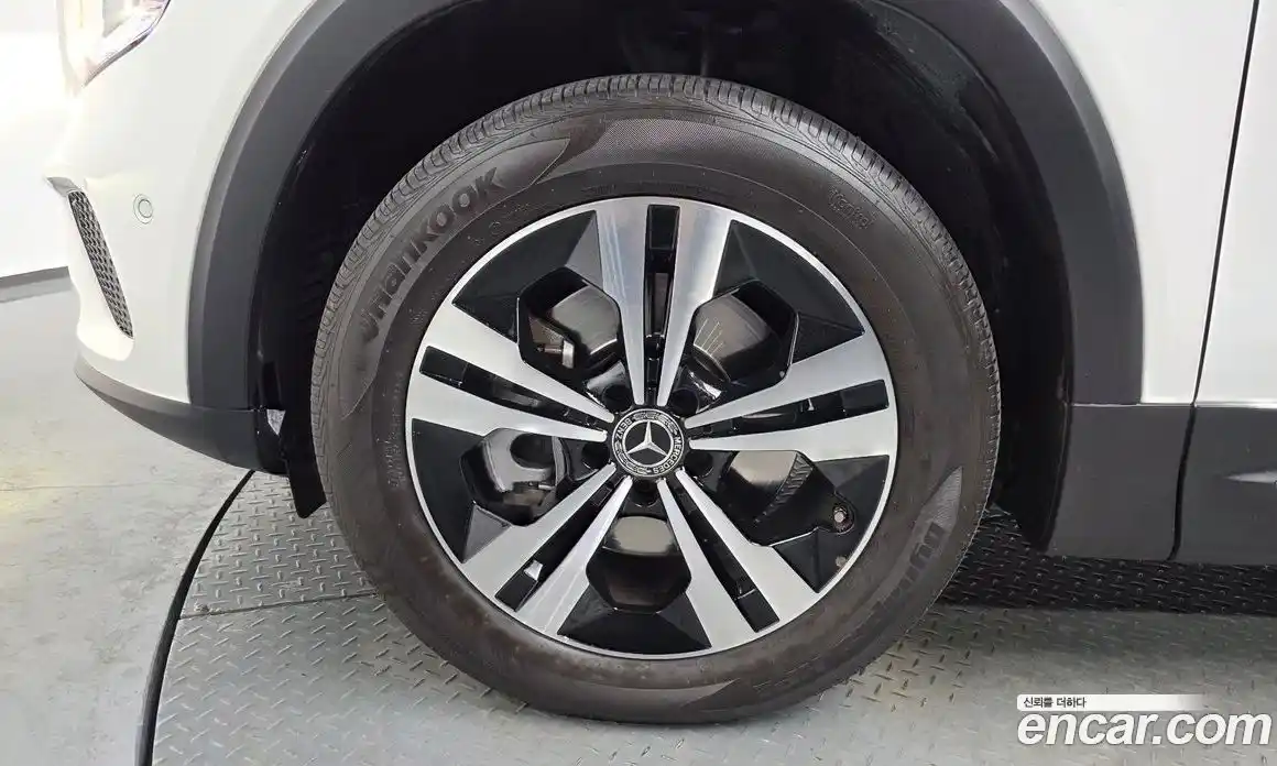 Mercedes-Benz GLB-Class 2021 2.0 Автомат в Москве № 150788, фото 13