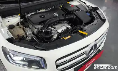 Mercedes-Benz GLB-Class 2021 2.0 Автомат в Москве № 150788, миниатюра 4