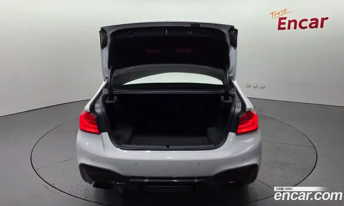 BMW 5-Series 2018 2.0 Автомат в Москве № 159243, фото 20