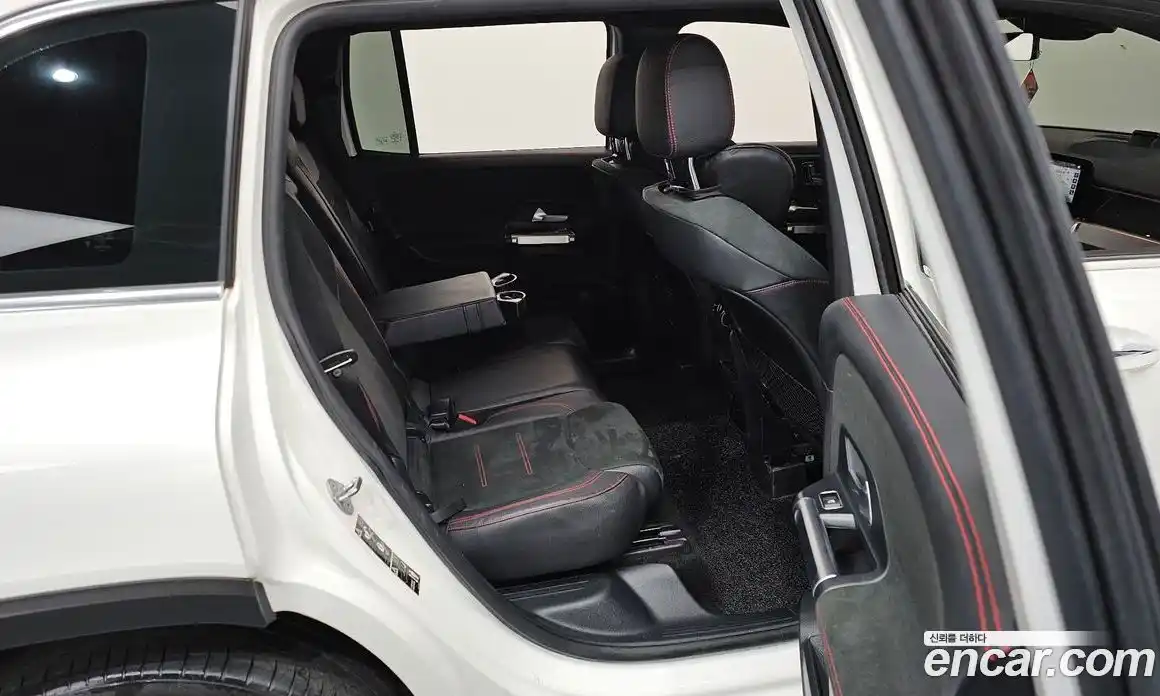 Mercedes-Benz GLB-Class 2021 2.0 Автомат в Москве № 160022, фото 19