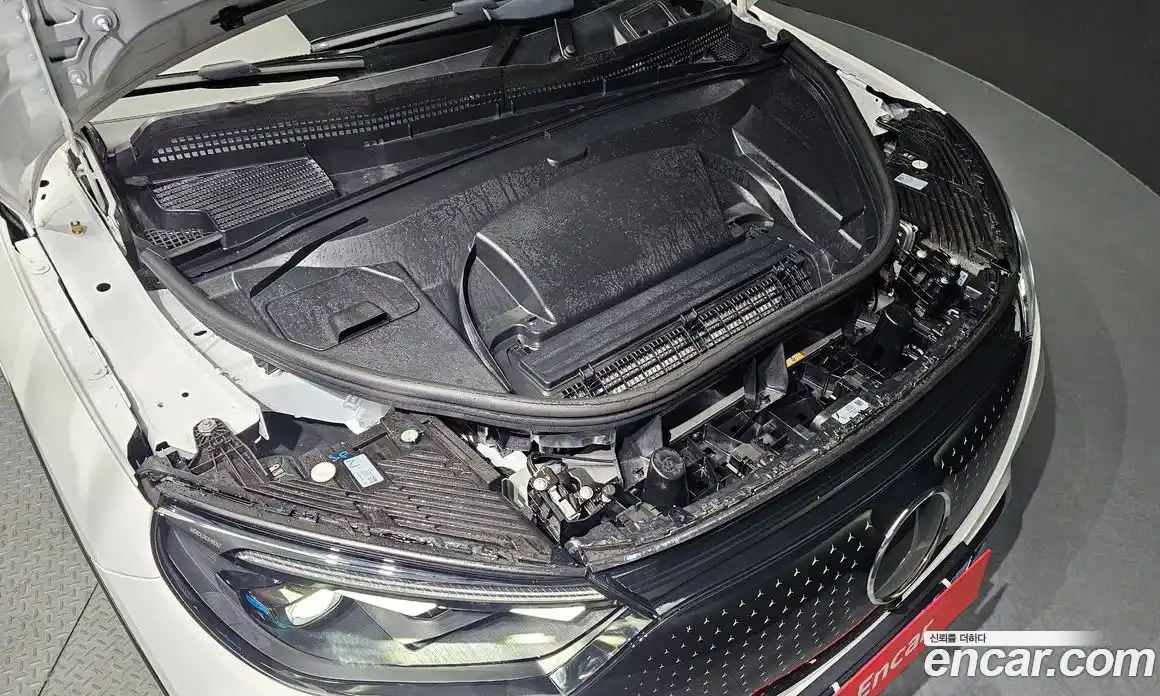 Mercedes-Benz EQE 2024 0.3 Автомат в Москве № 160183, фото 9