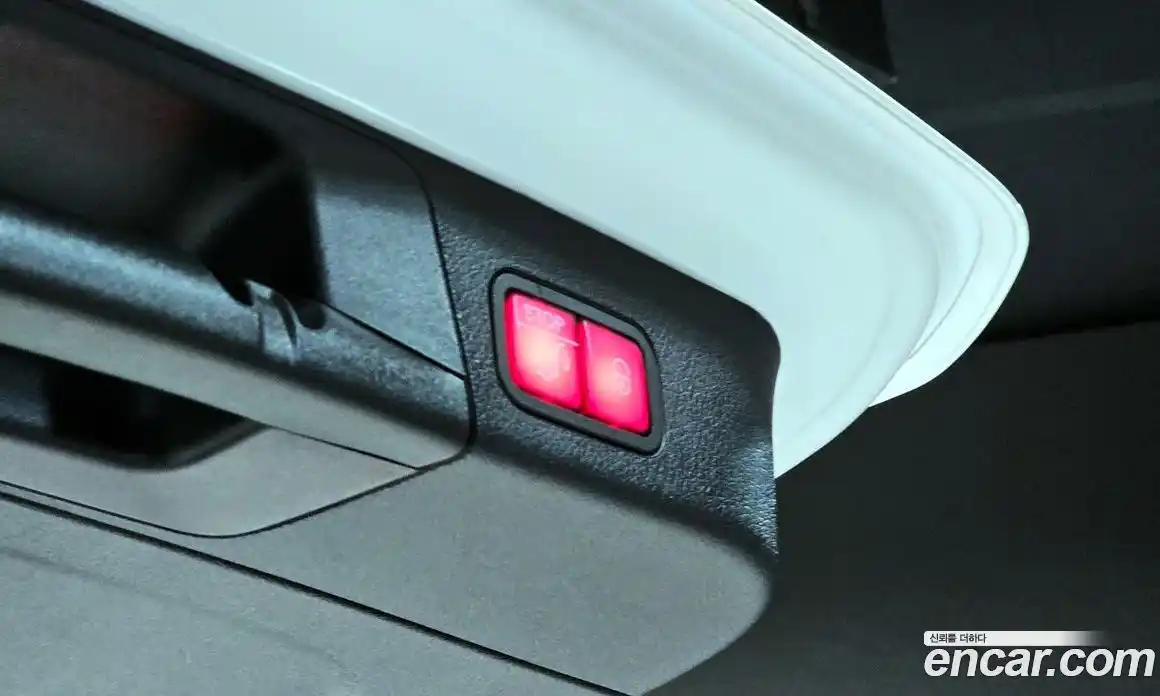 Mercedes-Benz GLB-Class 2022 2.0 Автомат в Москве № 161086, фото 19