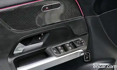 Mercedes-Benz GLB-Class 2022 2.0 Автомат в Москве № 161086, миниатюра 5