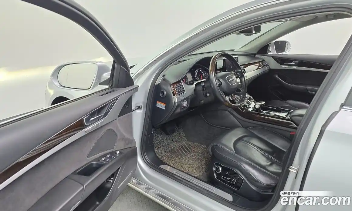 Audi A8 2014 4.1 Автомат в Москве № 163917, фото 13