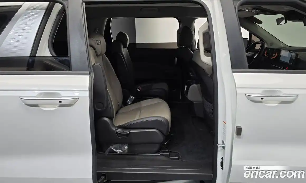 Kia Canival 2025 3.5 Автомат в Москве № 16414, фото 12