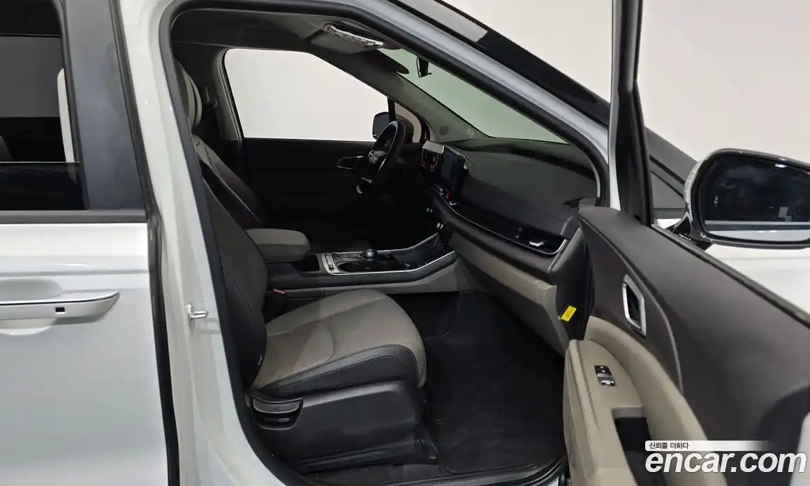 Kia Canival 2025 3.5 Автомат в Москве № 16414, фото 3