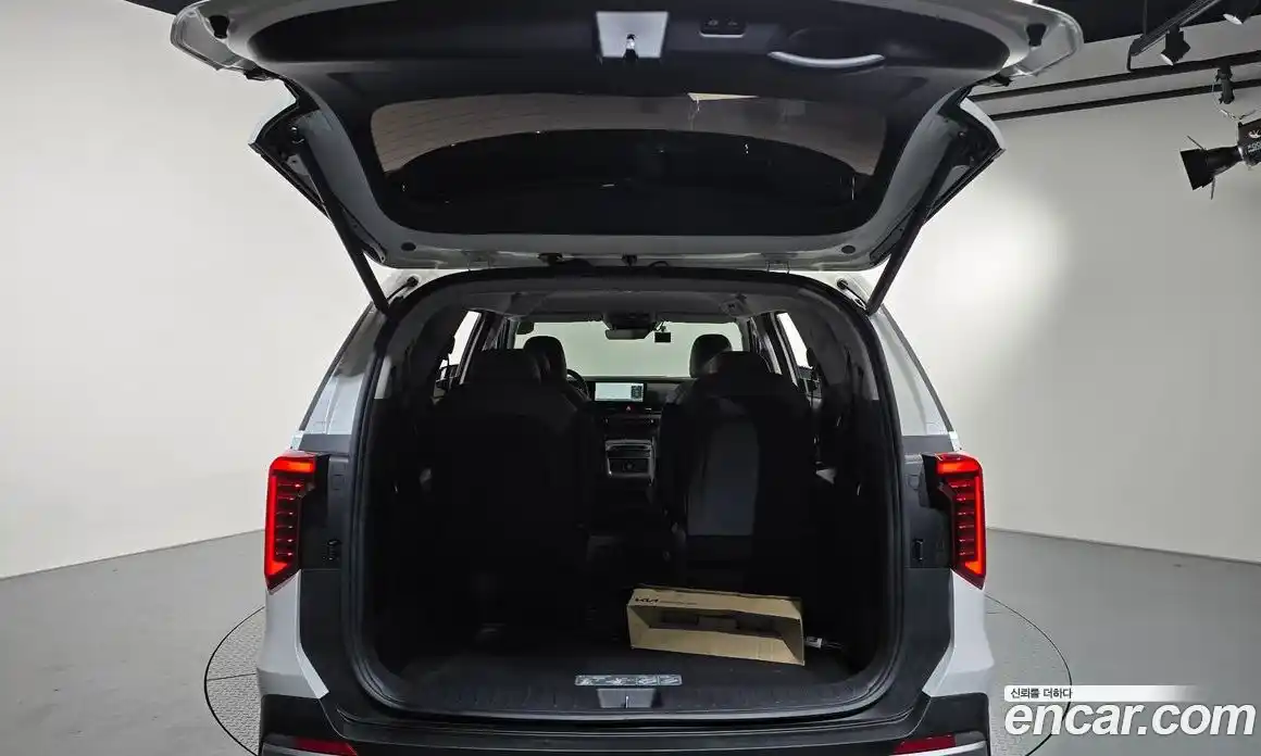 Kia Canival 2025 3.5 Автомат в Москве № 16414, фото 8