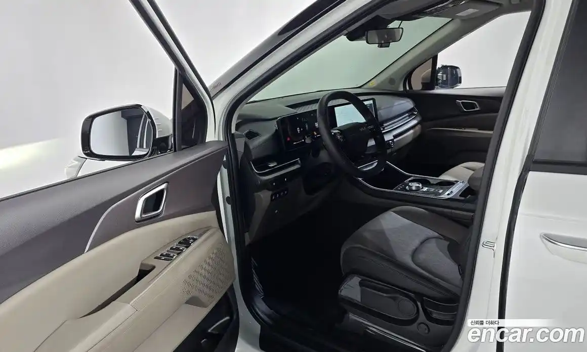 Kia Canival 2025 3.5 Автомат в Москве № 16414, фото 9