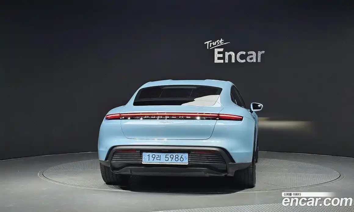 Porsche Taycan 2024 0.1 Автомат в Москве № 165110, фото 15