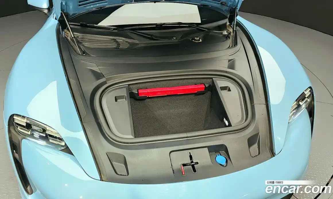 Porsche Taycan 2024 0.1 Автомат в Москве № 165110, фото 4