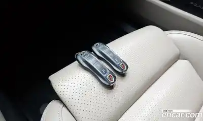 Porsche Taycan 2024 0.1 Автомат в Москве № 165110, миниатюра 6