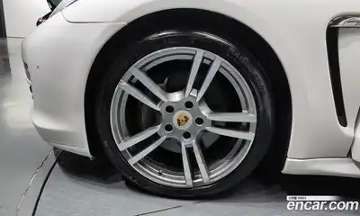 Porsche Panamera, 2010