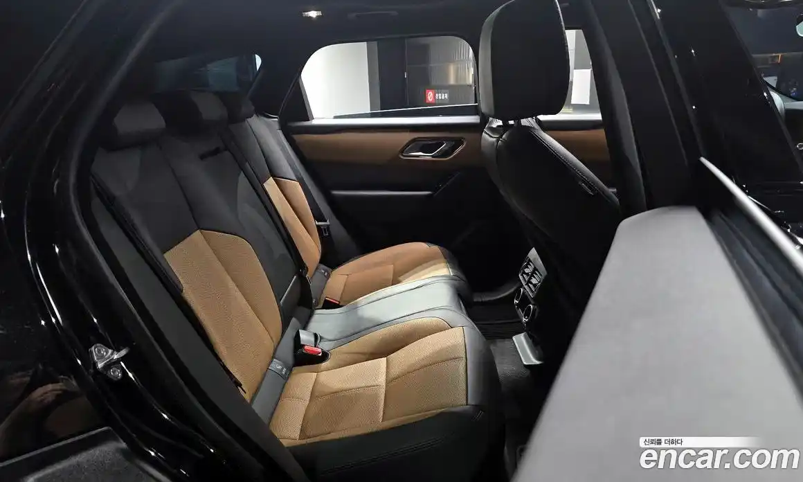 Land Rover Range-Rover Velar 2025 3.0 Автомат в Москве № 166023, фото 17