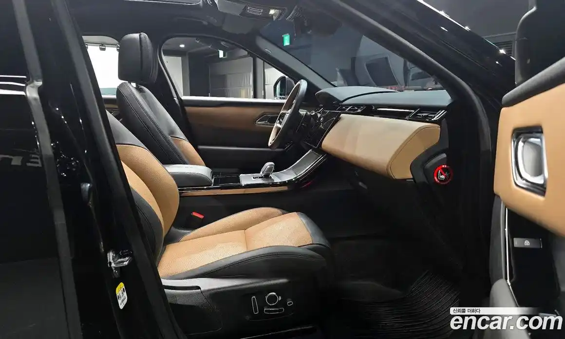 Land Rover Range-Rover Velar 2025 3.0 Автомат в Москве № 166023, фото 4