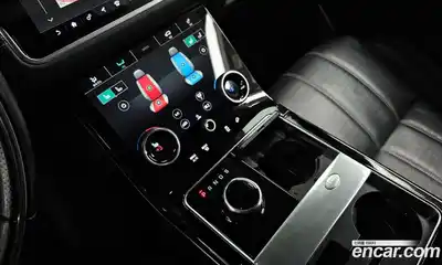 Land Rover Range-Rover Velar 2018 3.0 Автомат в Москве № 166504, миниатюра 2