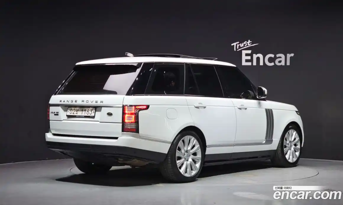 Land Rover Range-Rover 2017 4.4 Автомат в Москве № 166541, фото 13