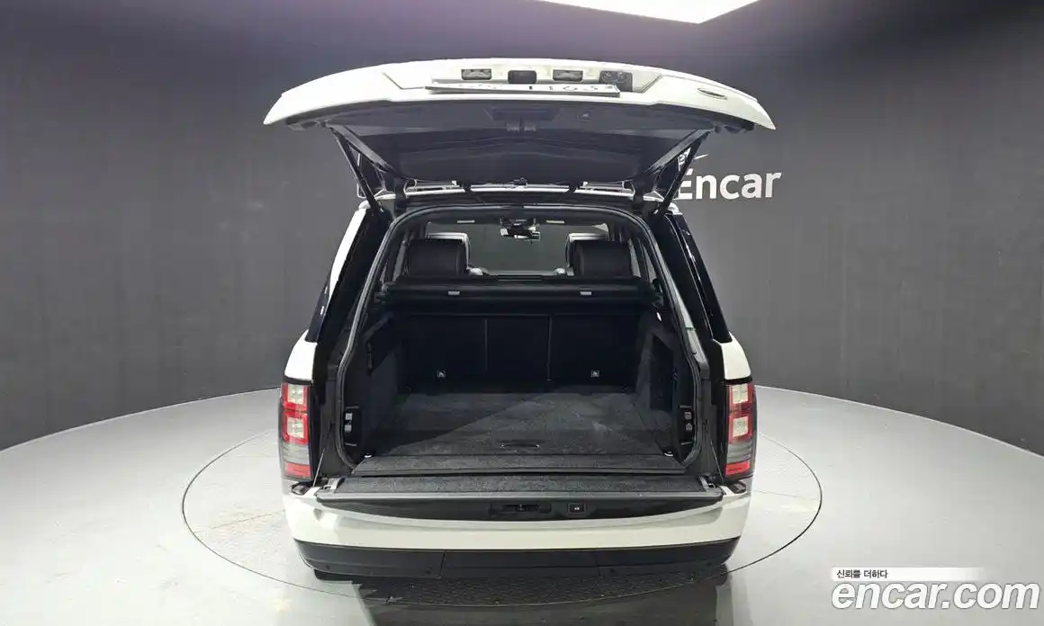 Land Rover Range-Rover 2017 4.4 Автомат в Москве № 166541, фото 7