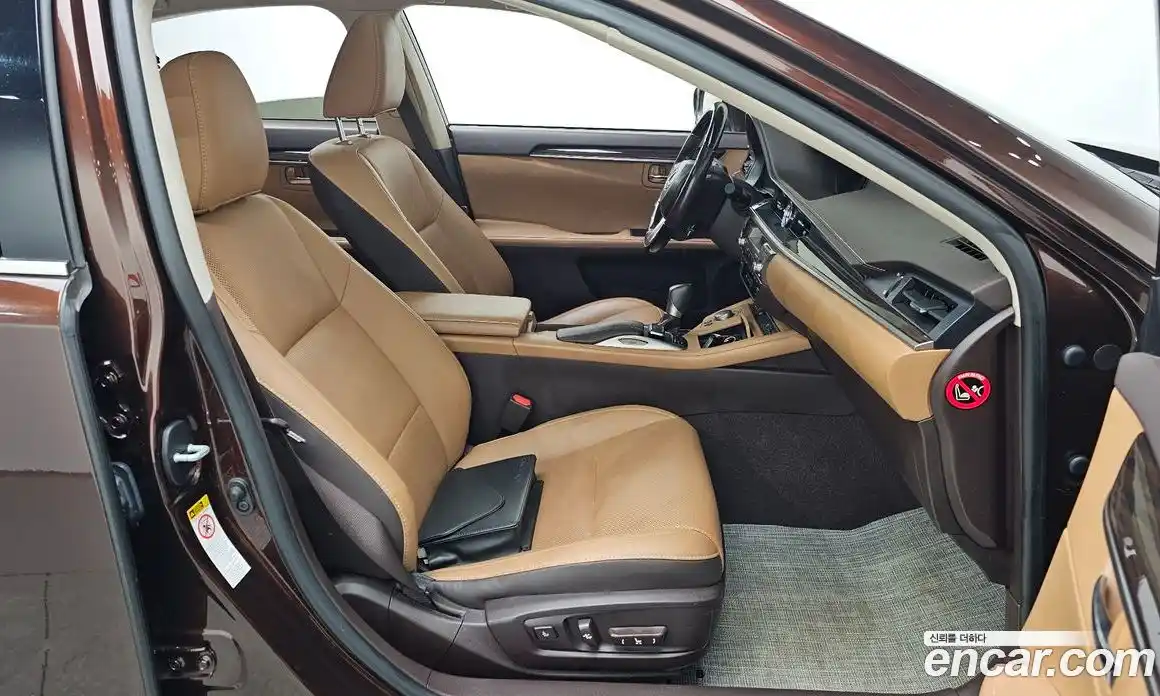 Lexus ES 2017 2.5 Автомат в Москве № 168227, фото 12