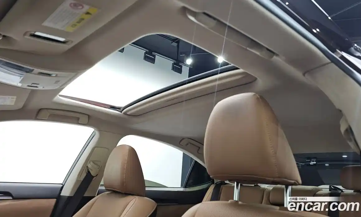 Lexus ES 2017 2.5 Автомат в Москве № 168227, фото 5