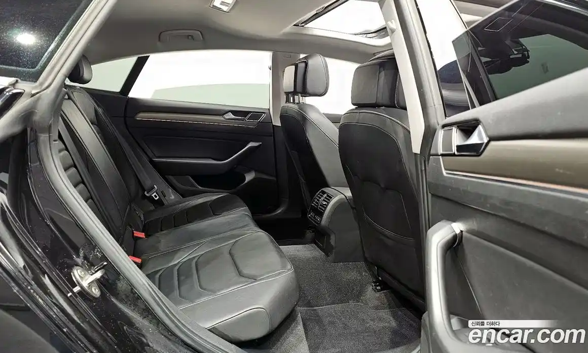 Volkswagen Arteon 2019 2.0 Автомат в Москве № 168938, фото 19