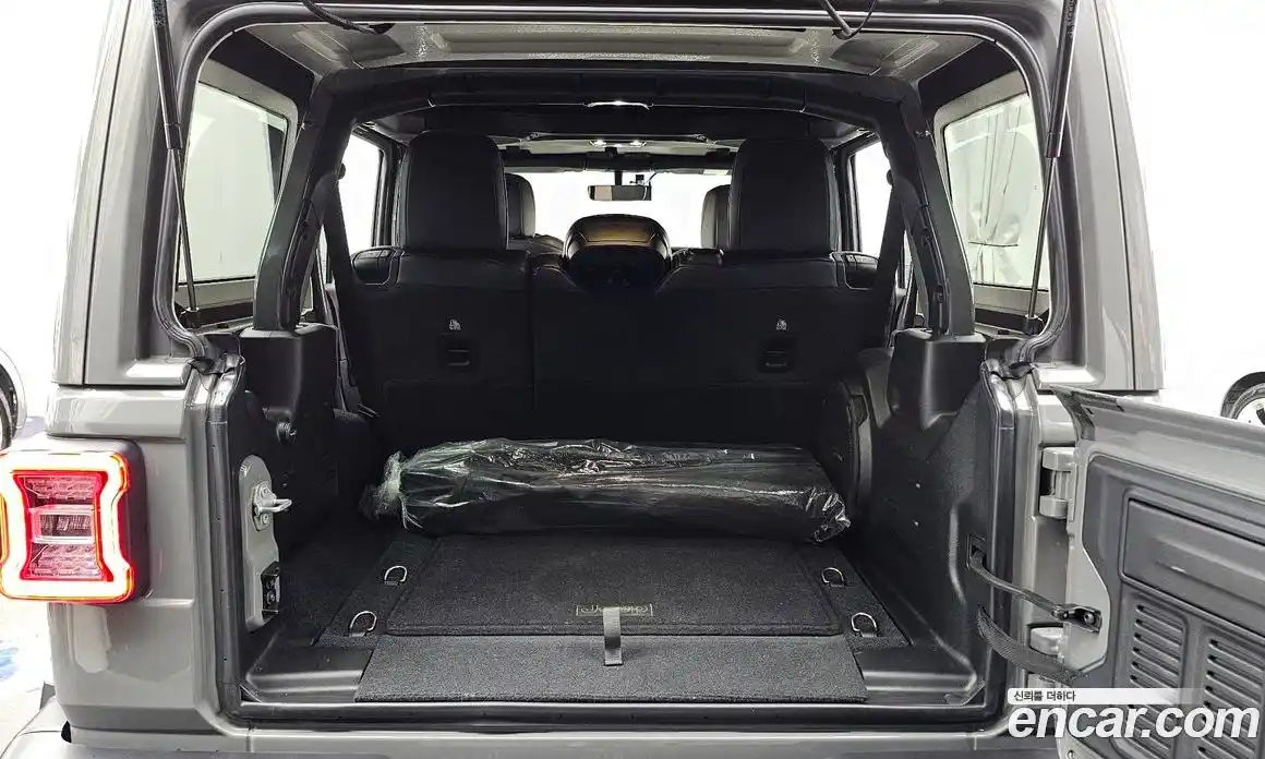 Jeep Wrangler 2022 2.0 Автомат в Москве № 169505, фото 13