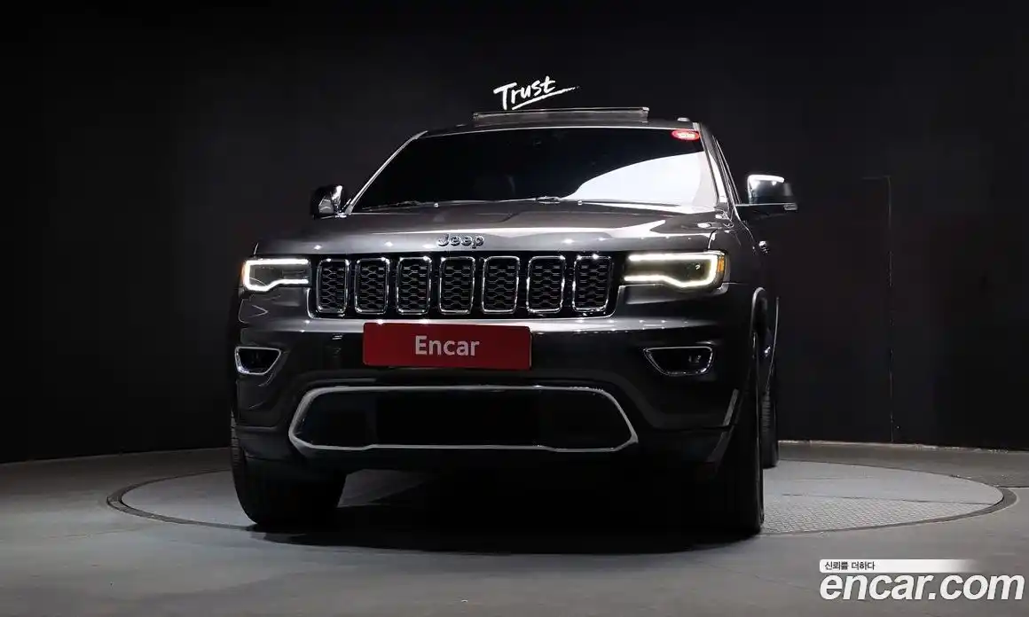 Jeep Cherokee 2019 3.6 Автомат в Москве № 169815, фото 17