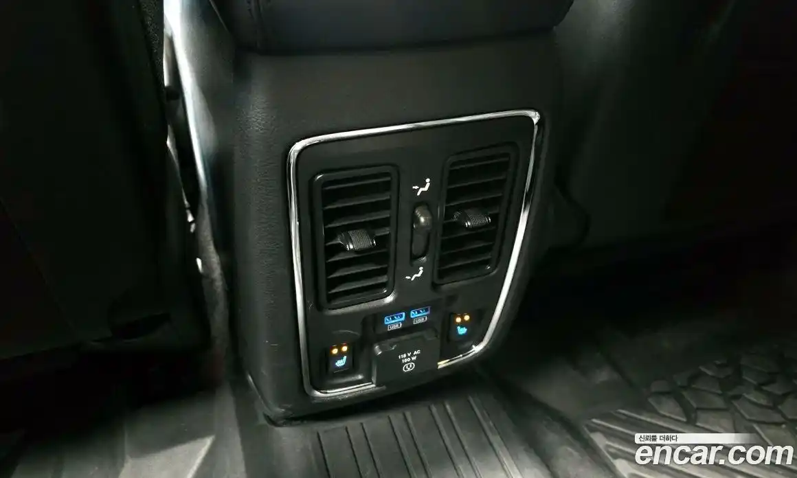 Jeep Cherokee 2019 3.6 Автомат в Москве № 169815, фото 8