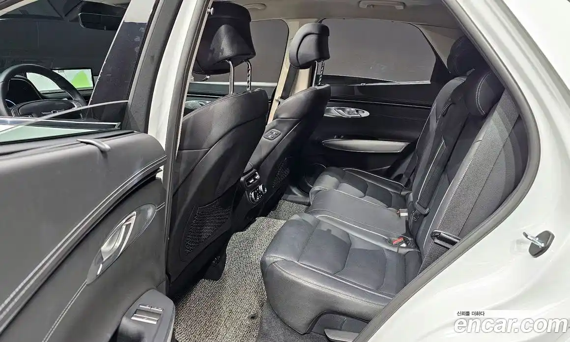 Genesis GV70 2023 2.5 Автомат в Москве № 1806, фото 1