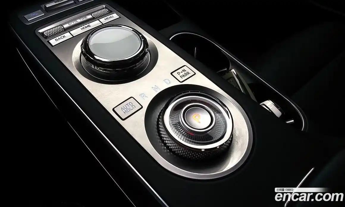 Genesis GV70 2023 2.5 Автомат в Москве № 1806, фото 15