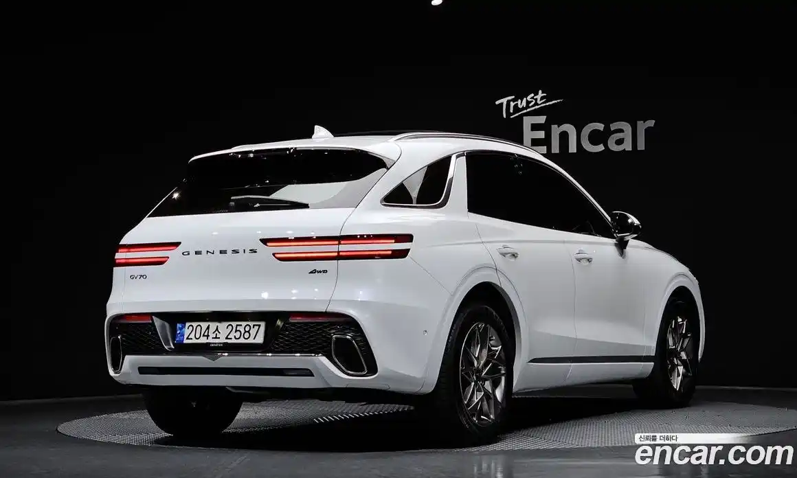 Genesis GV70 2023 2.5 Автомат в Москве № 1806, фото 16