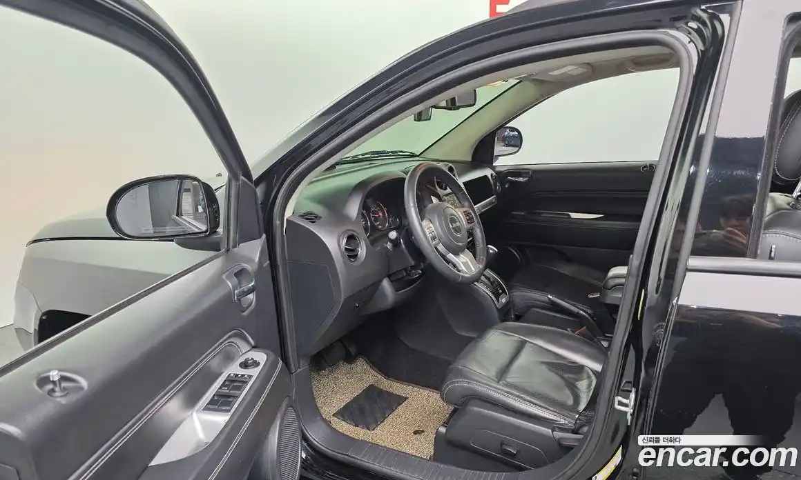 Jeep Compass 2015 2.4 Автомат в Москве № 181164, фото 16