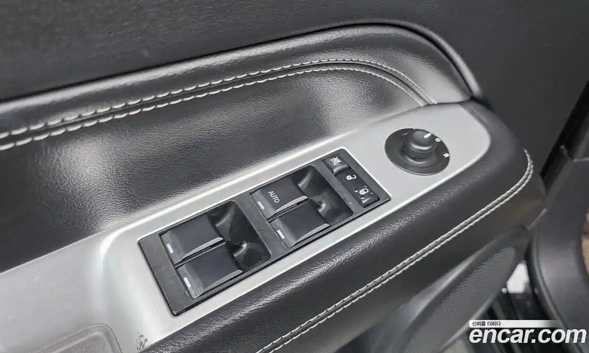 Jeep Compass 2015 2.4 Автомат в Москве № 181164, фото 17