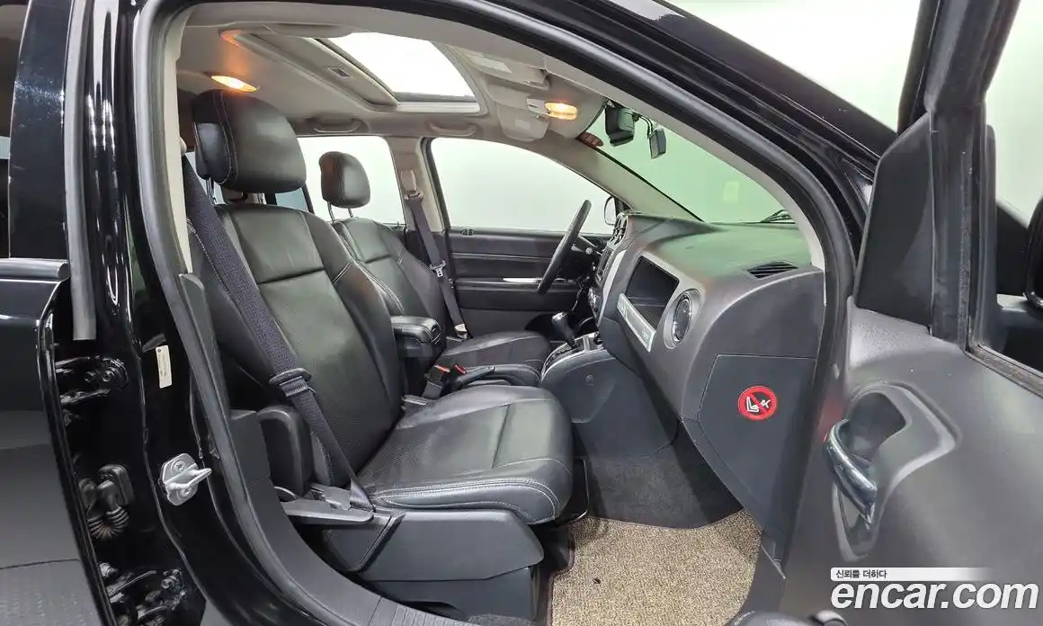 Jeep Compass 2015 2.4 Автомат в Москве № 181164, фото 7