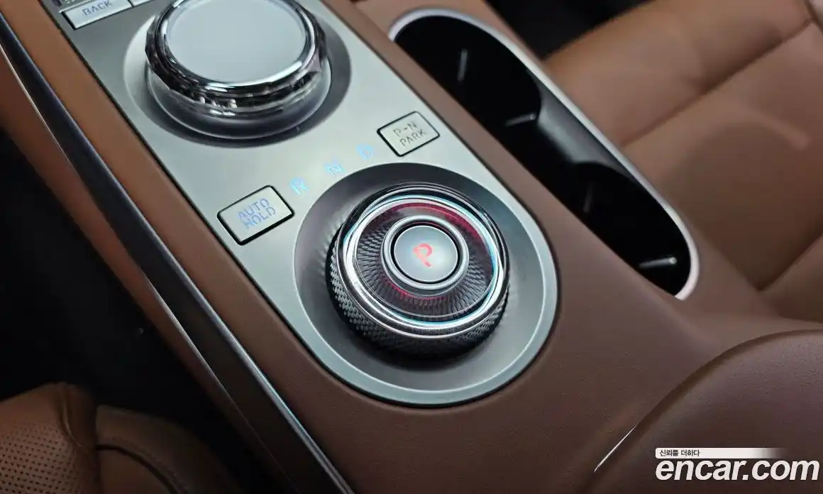 Genesis GV70 2024 2.5 Автомат в Москве № 18707, фото 11