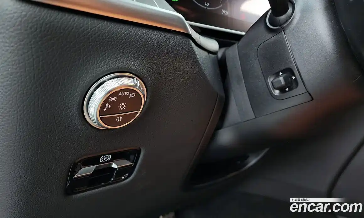 Mercedes-Benz GLC-Class 2024 2.0 Автомат в Москве № 193947, фото 8