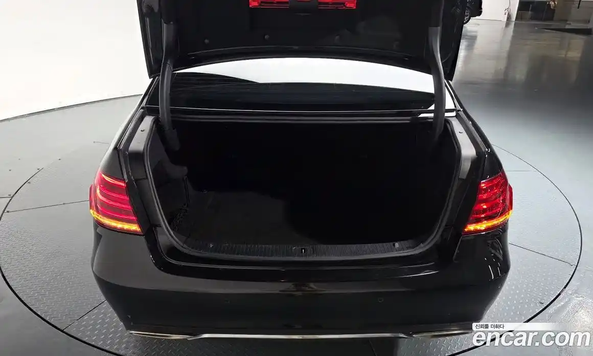 Mercedes-Benz E-Class 2014 2.1 Автомат в Москве № 194679, фото 15