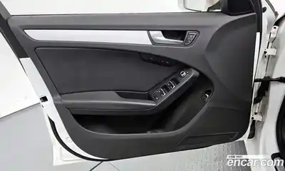 Audi A4 2015 2.0 Автомат в Москве № 196560, миниатюра 12