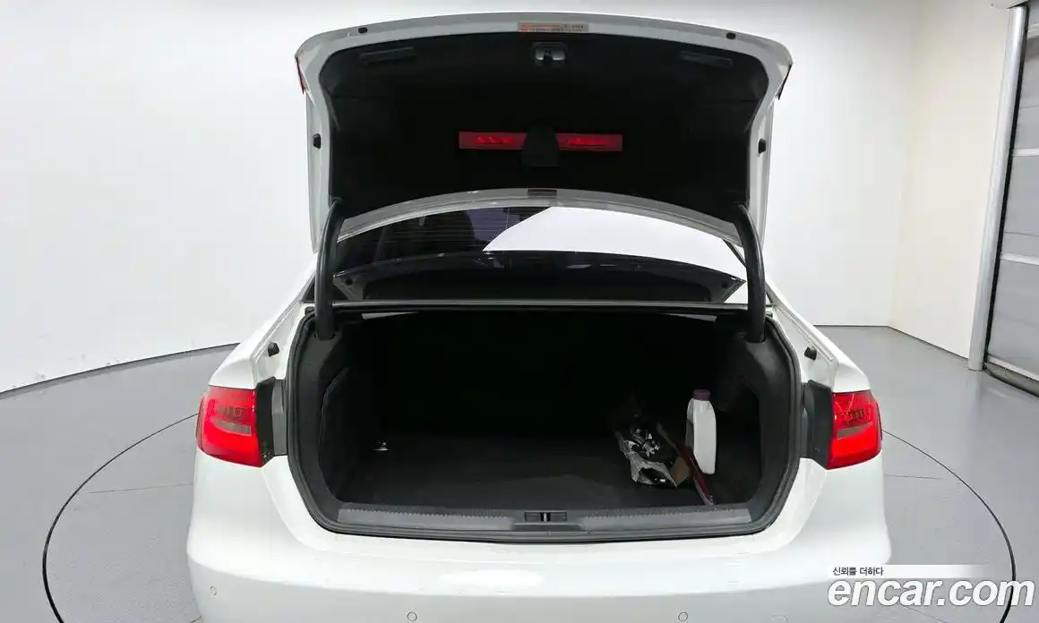 Audi A4 2015 2.0 Автомат в Москве № 196560, фото 10