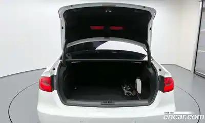 Audi A4 2015 2.0 Автомат в Москве № 196560, миниатюра 10