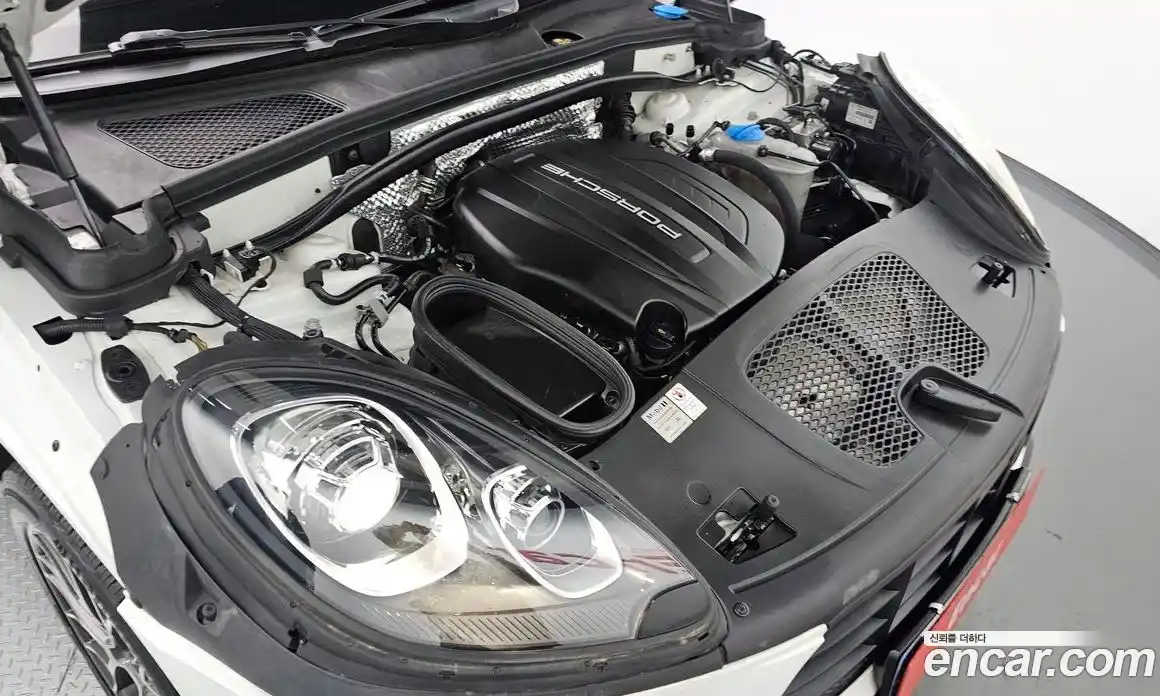 Porsche Macan 2018 2.0 Автомат в Москве № 197712, фото 6