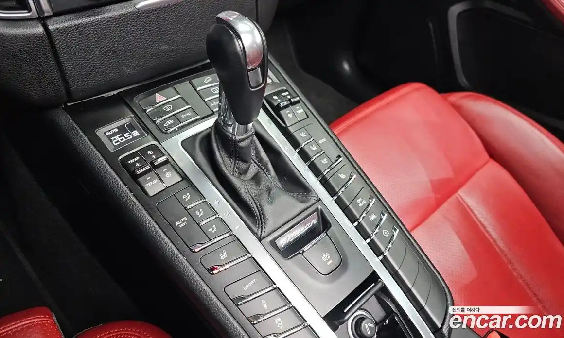 Porsche Macan 2018 2.0 Автомат в Москве № 197712, фото 10