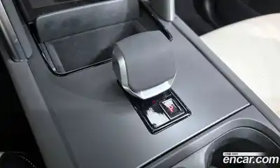 Land Rover Discovery Sport, 2025